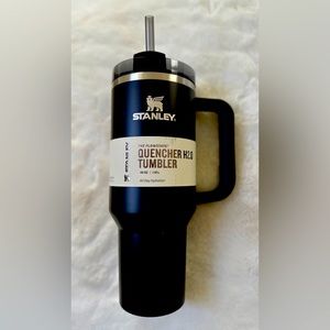 ✨THE QUENCHER H2.0 FLOWSTATE™ TUMBLER | 40 OZ in Black Glow